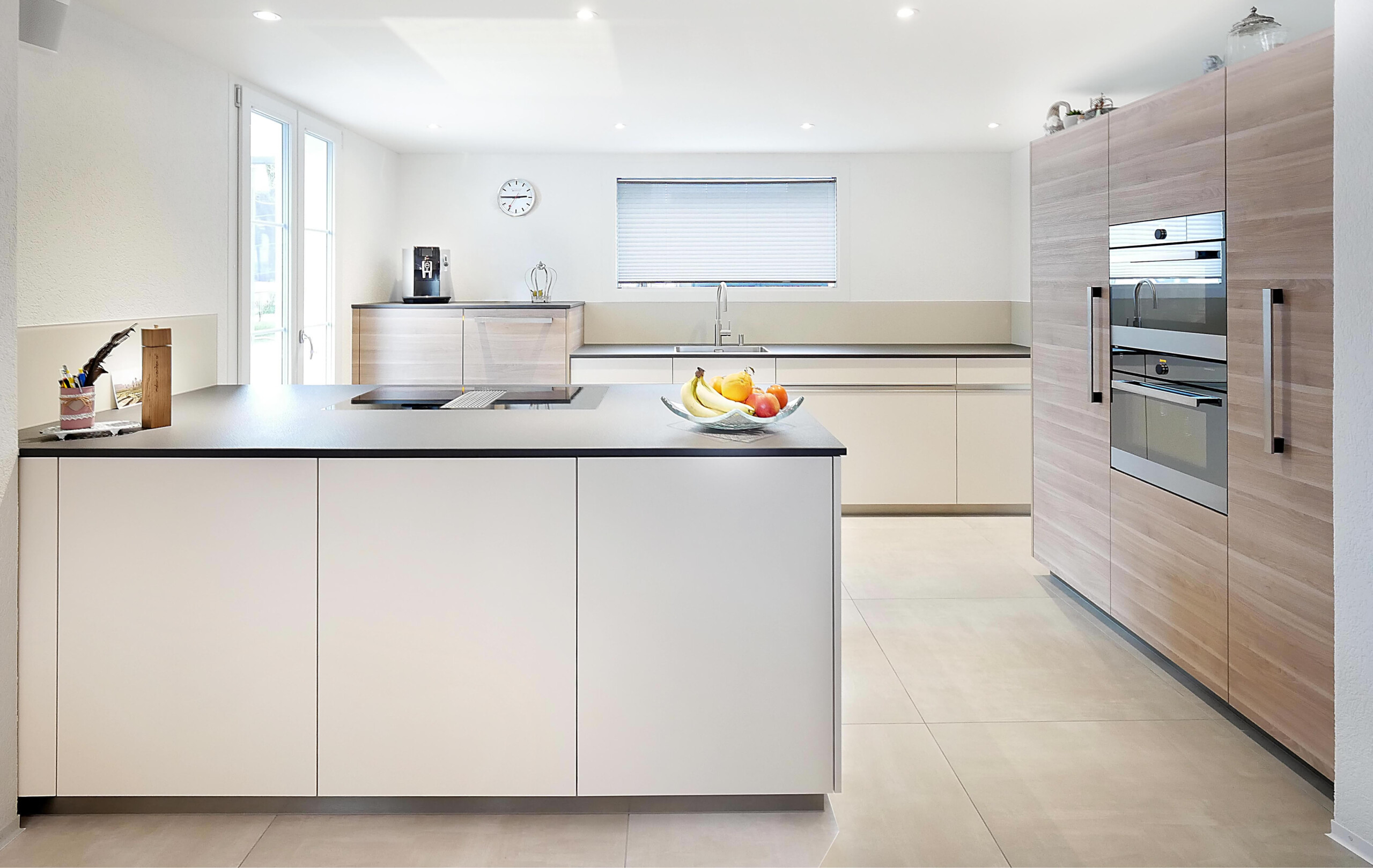 Küchenbau mit der Schreinerei Schmutz Küchenbau mit der Schreinerei Schmutz