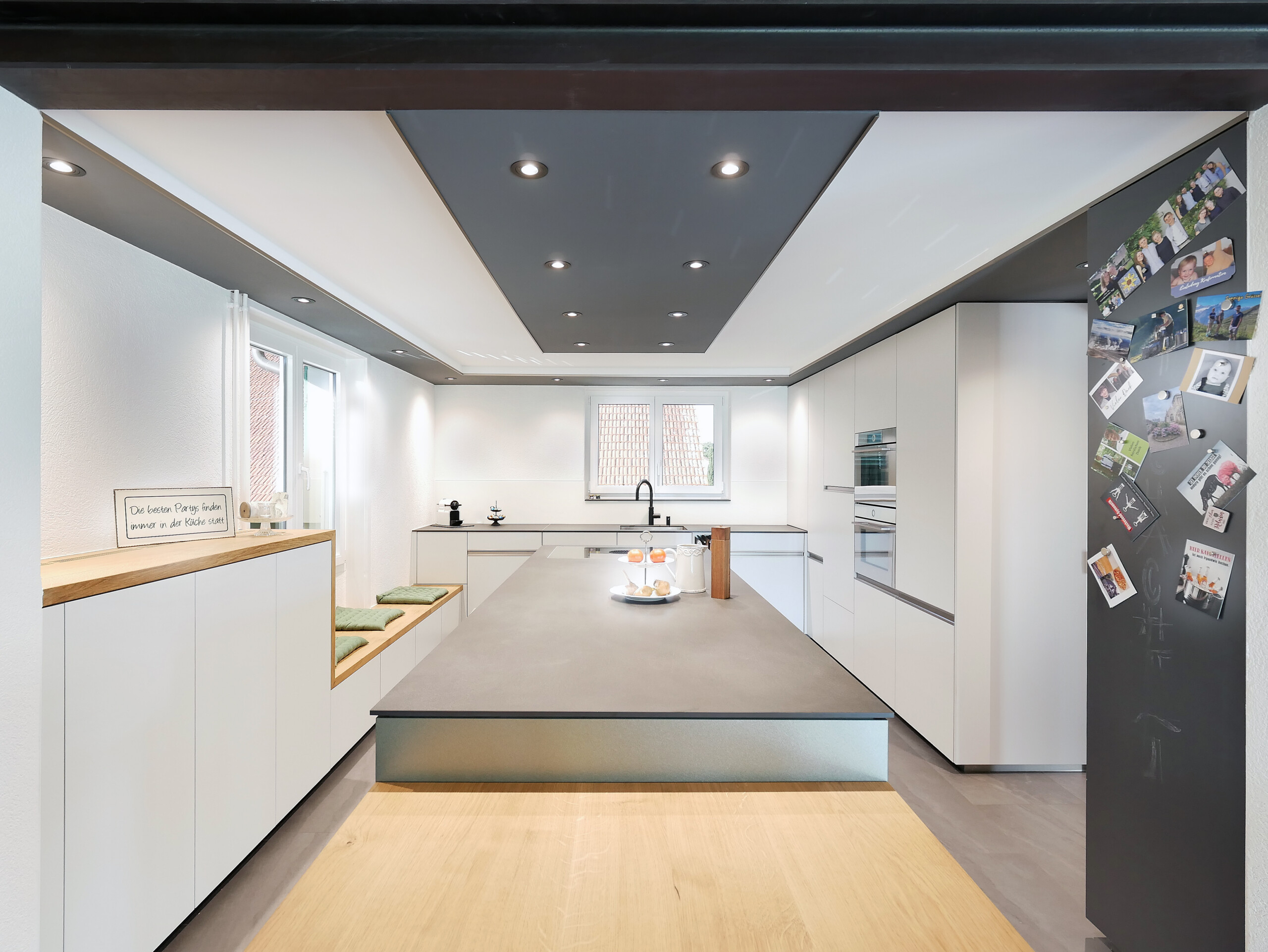 Ästhetik und Qualität beim Küchenbau mit der Schreinerei Schmutz