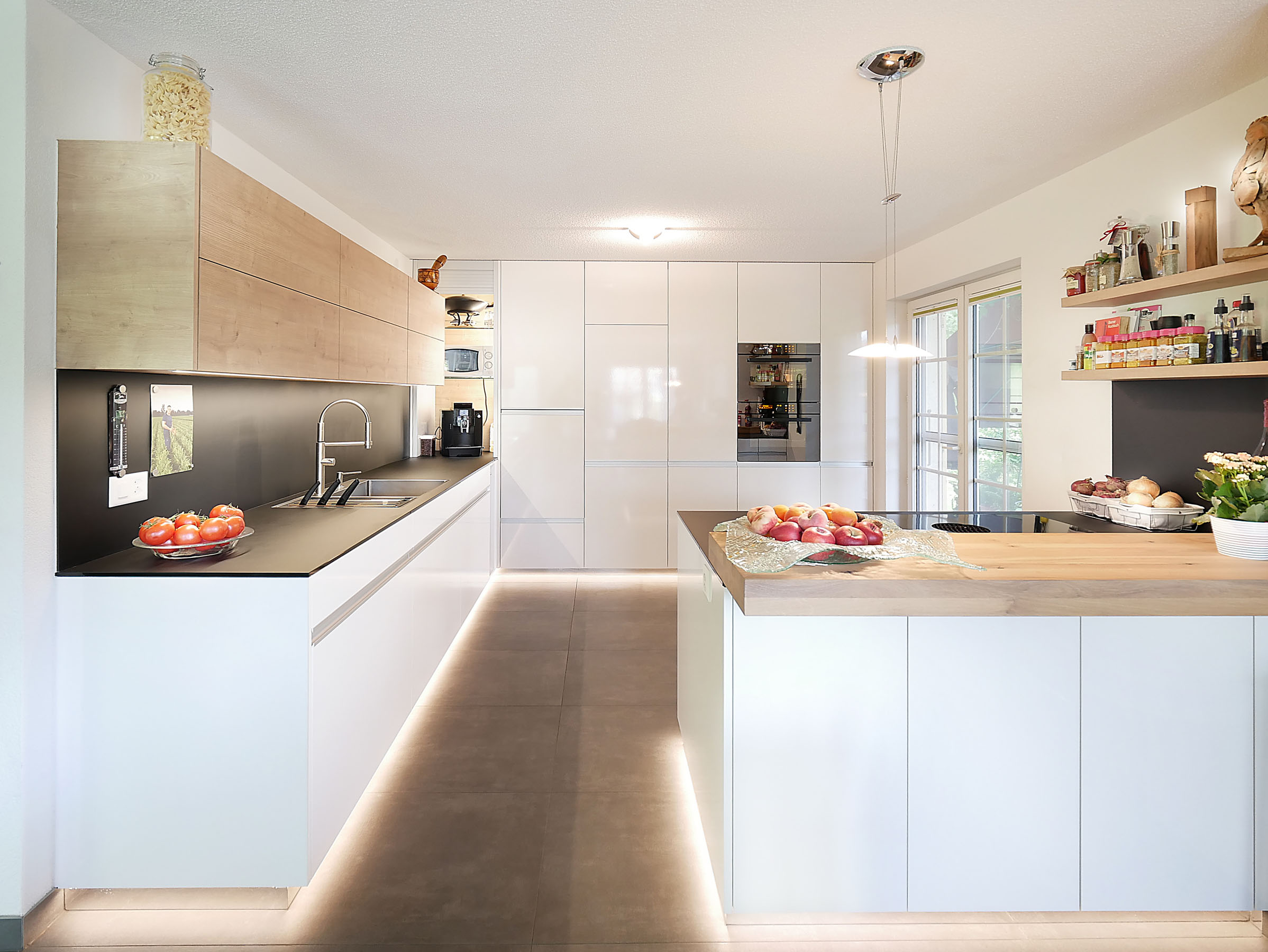 Küchengalerie vom Küchenbauer – Schreinerei Schmutz Küchengalerie vom Küchenbauer - Schreinerei Schmutz